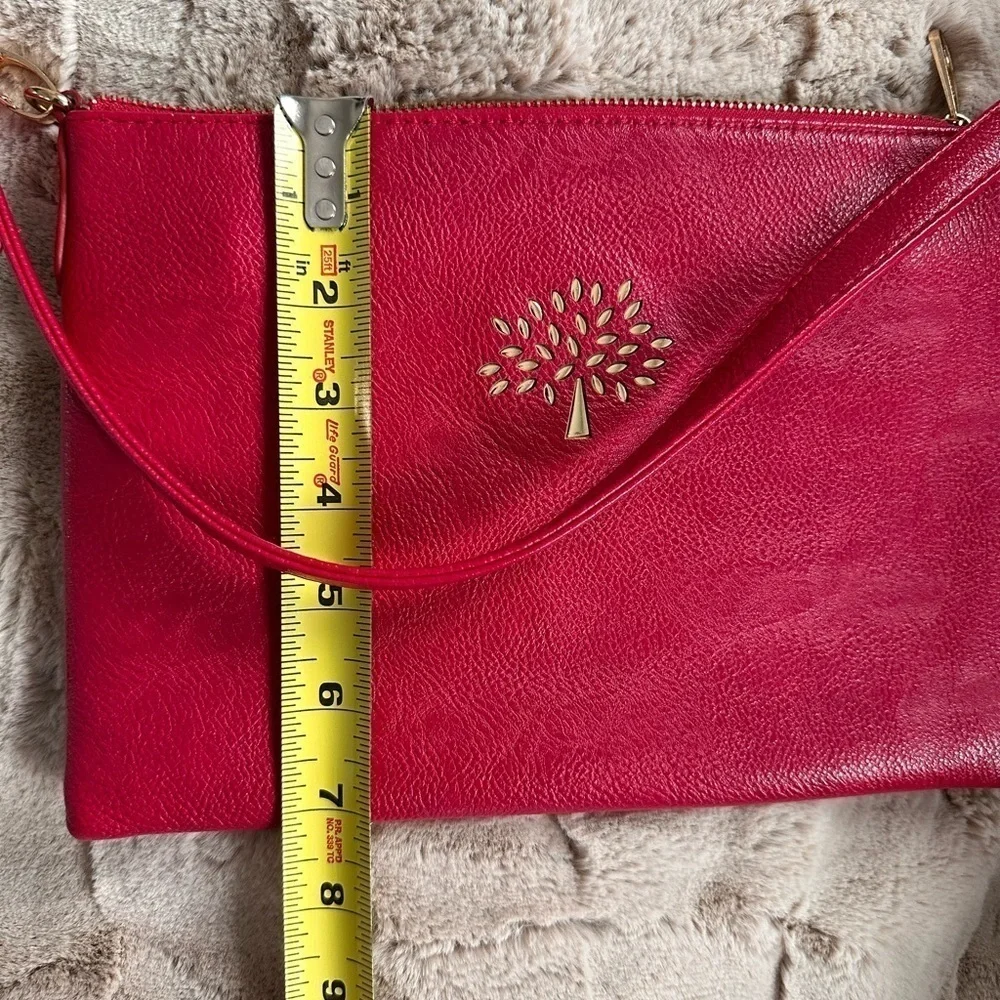 Fashion brand shoulder bag; inspired by Mulberry